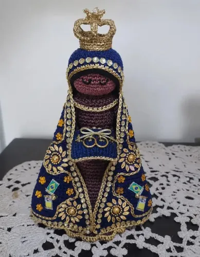 Porta-alianças de Nossa Senhora Amigurumi