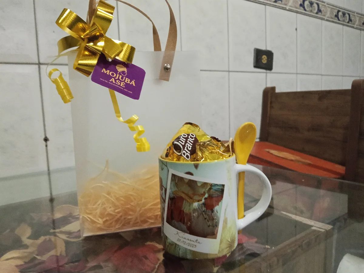 Kit Caneca Personalizada /com colher - Presente