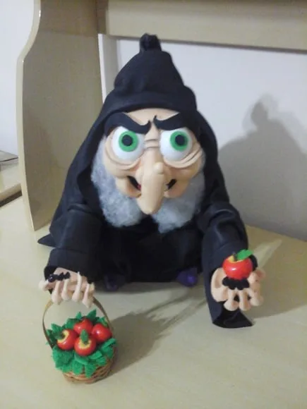 BRUXA BRANCA DE NEVE