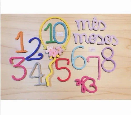 Kit Mêsversário Flor e Borboletinha em Tricotin