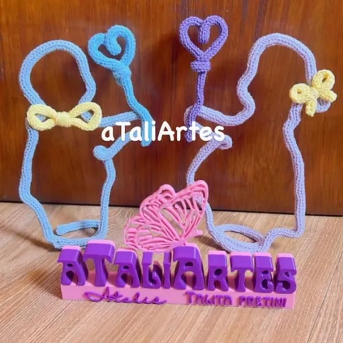 Casal Decorativo em Tricotin