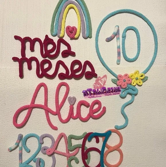 Kit Mêsversário Arco-íris de Amor com Nome Tricotin