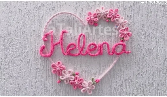 Porta Maternidade Coração Personalizado com Flores Tricotin
