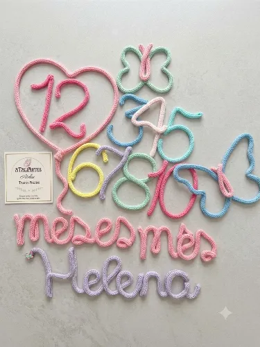 Kit Mêsversário Borboletas Personalizado Tricotin